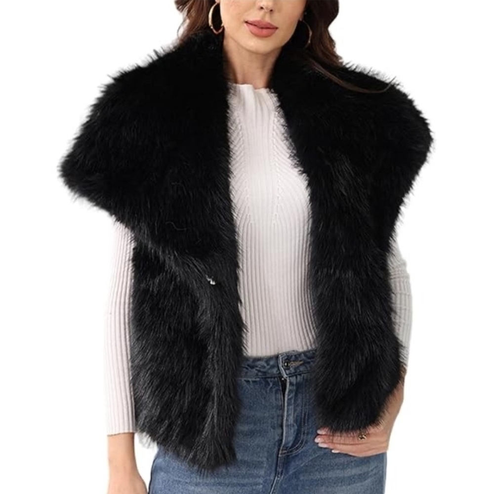 ShopEvelyn Chic Black Faux Fur Vest - XL